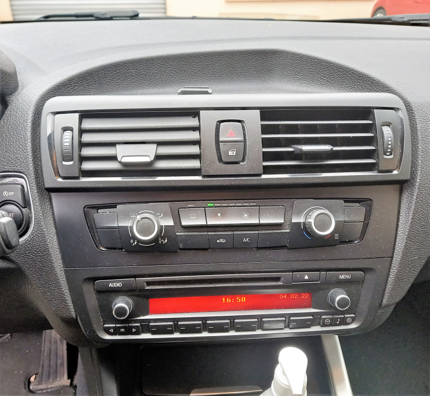 Bmw Série 1 — 12