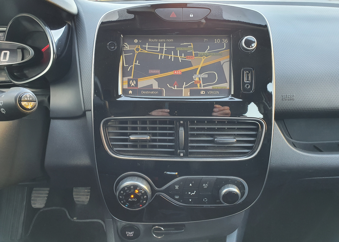 Renault Clio — 17
