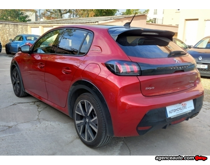 Peugeot 208 — 4