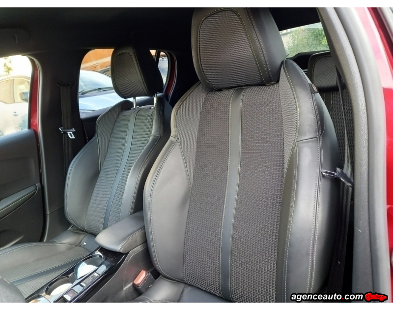 Peugeot 208 — 11
