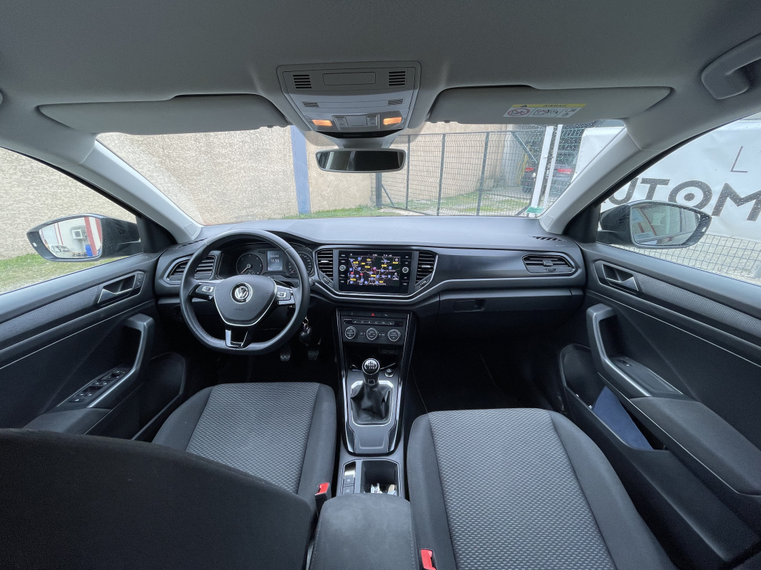 Volkswagen T-roc — 10