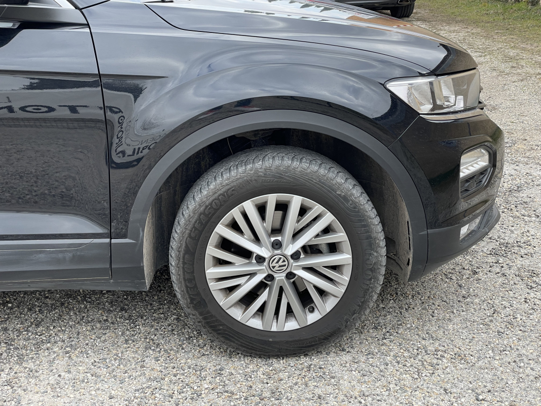 Volkswagen T-roc — 17
