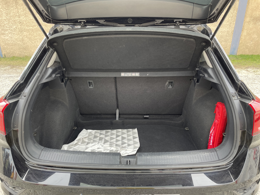 Volkswagen T-roc — 15