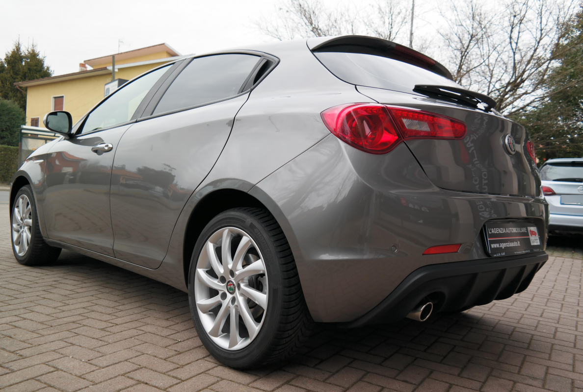 Alfa Romeo Giulietta — 4