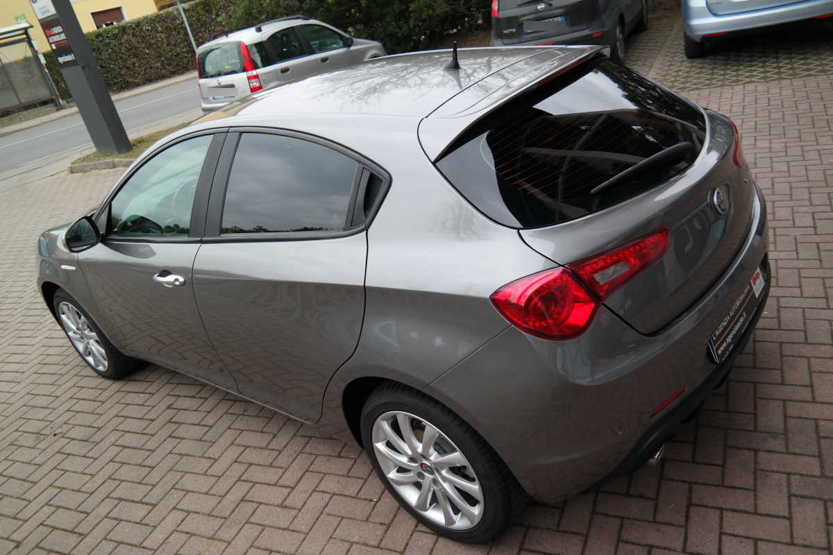 Alfa Romeo Giulietta — 16