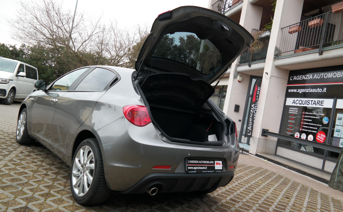Alfa Romeo Giulietta — 31