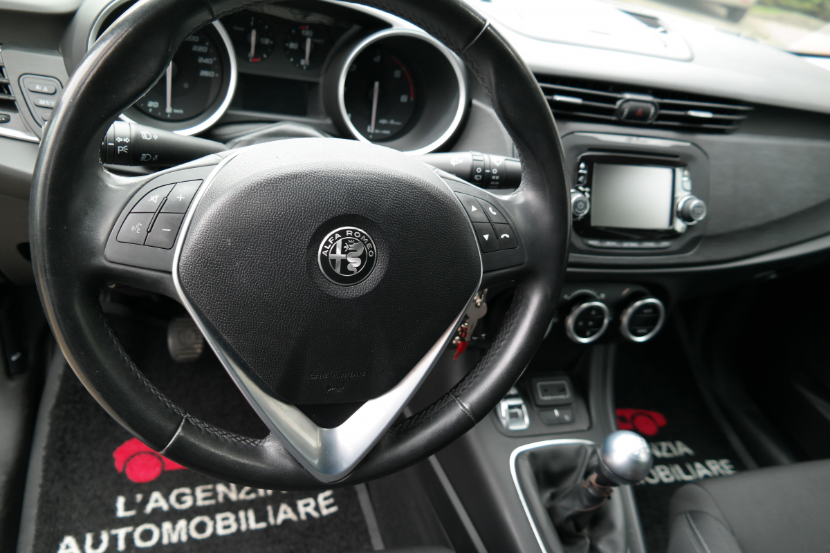 Alfa Romeo Giulietta — 23
