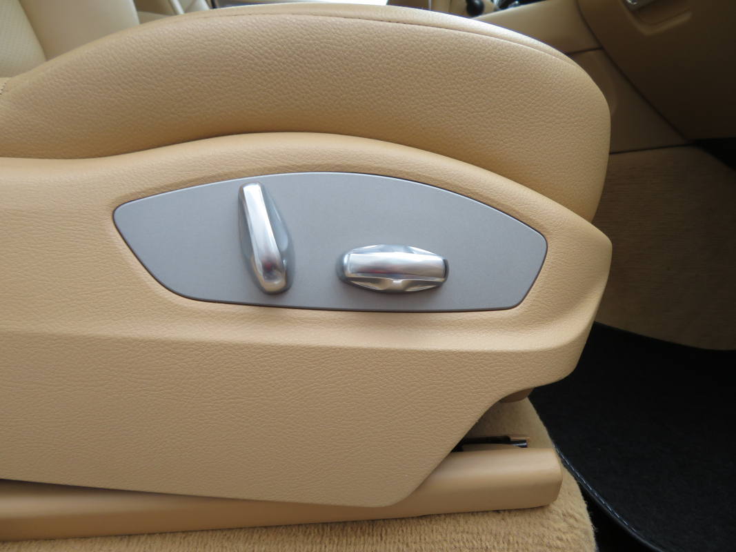 Porsche Cayenne — 22