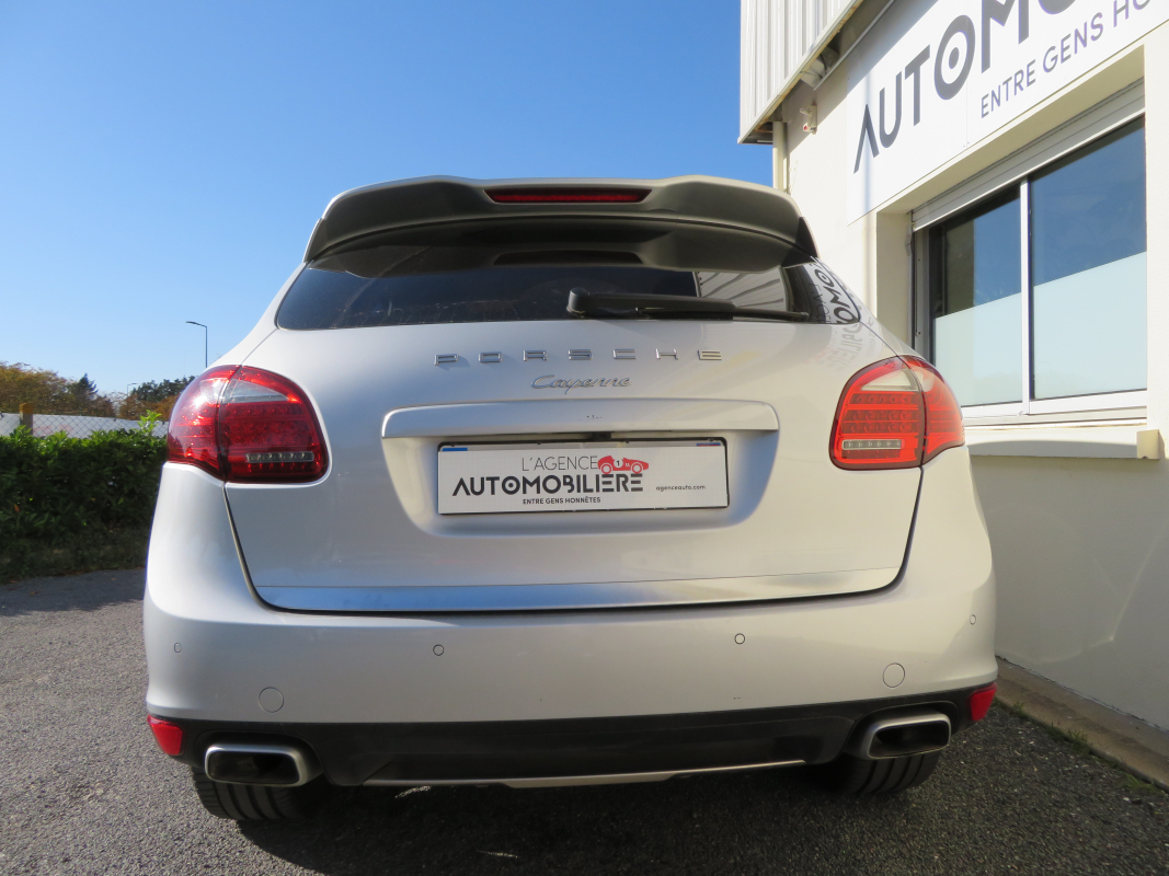 Porsche Cayenne — 4