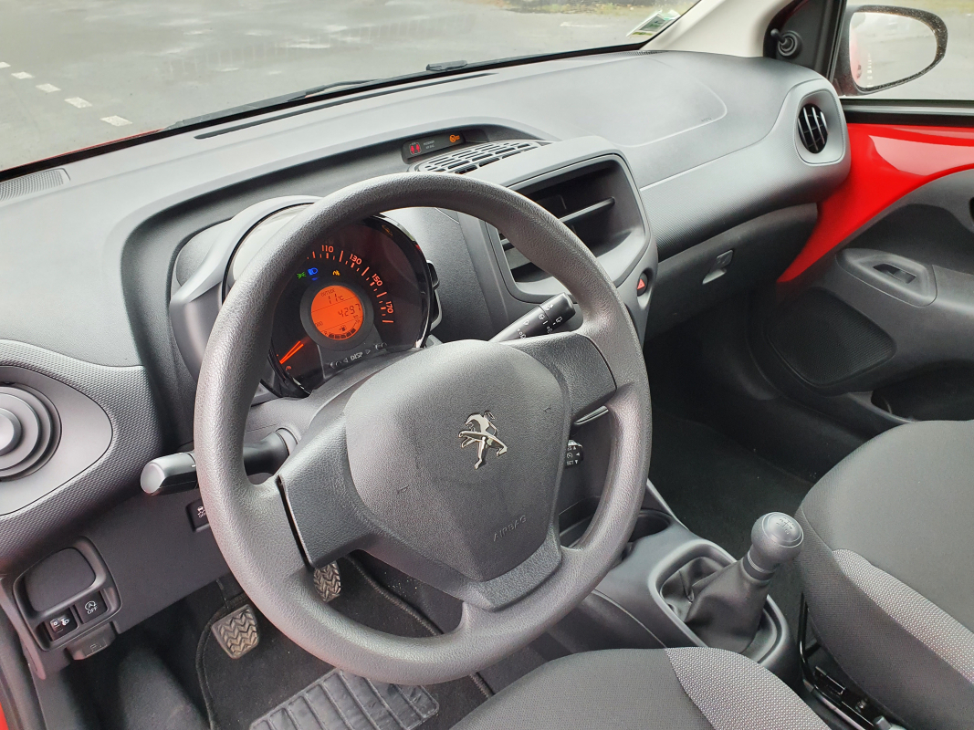 Peugeot 108 — 11