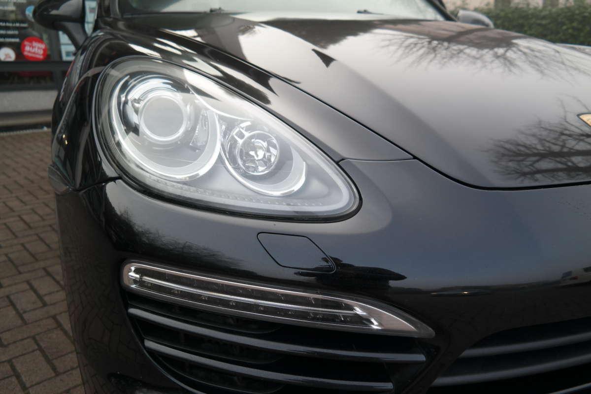 Porsche Cayenne — 15