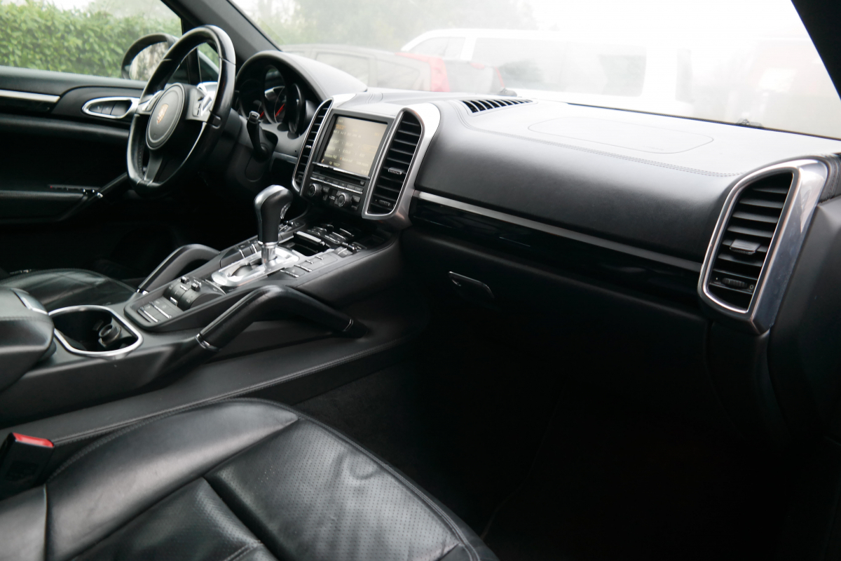 Porsche Cayenne — 22