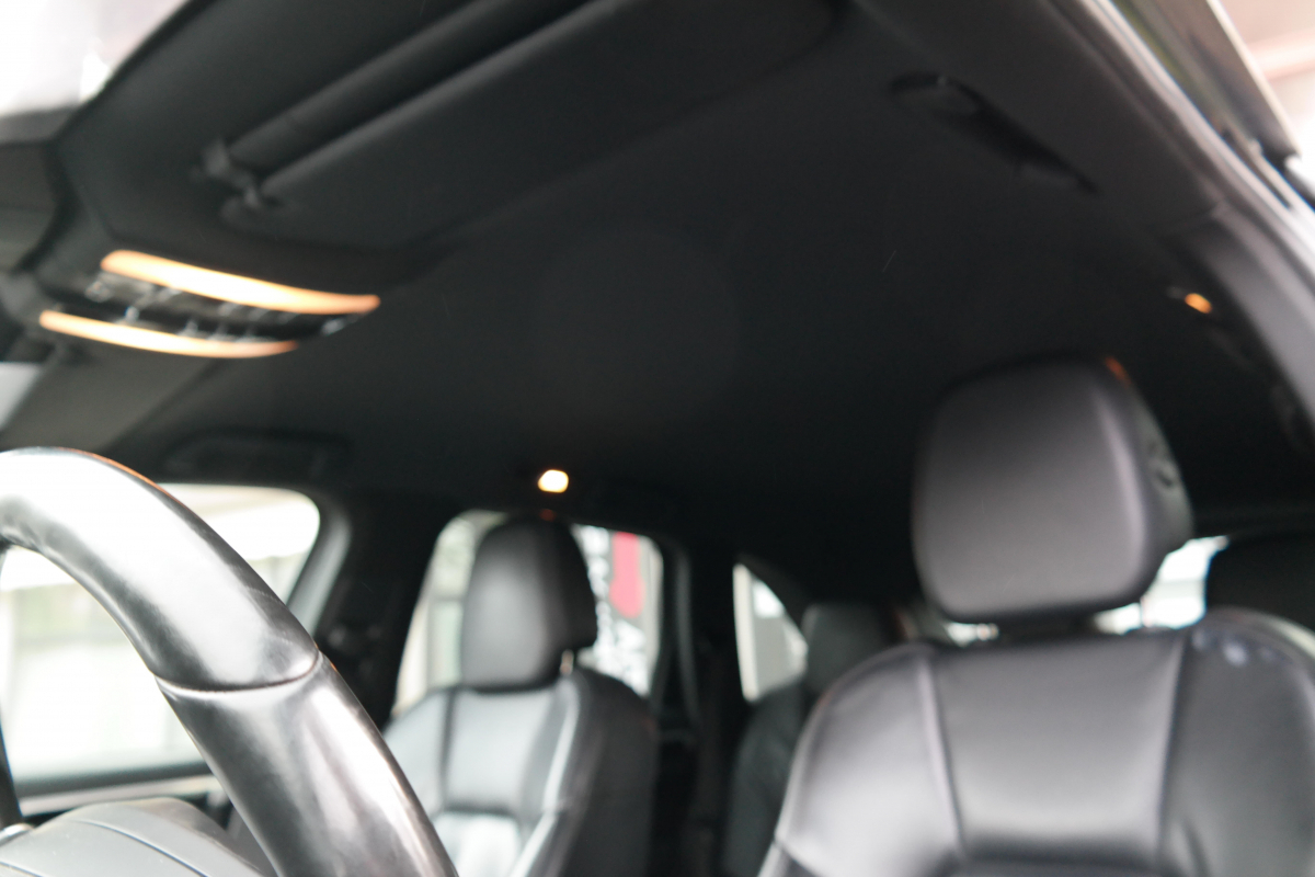 Porsche Cayenne — 29