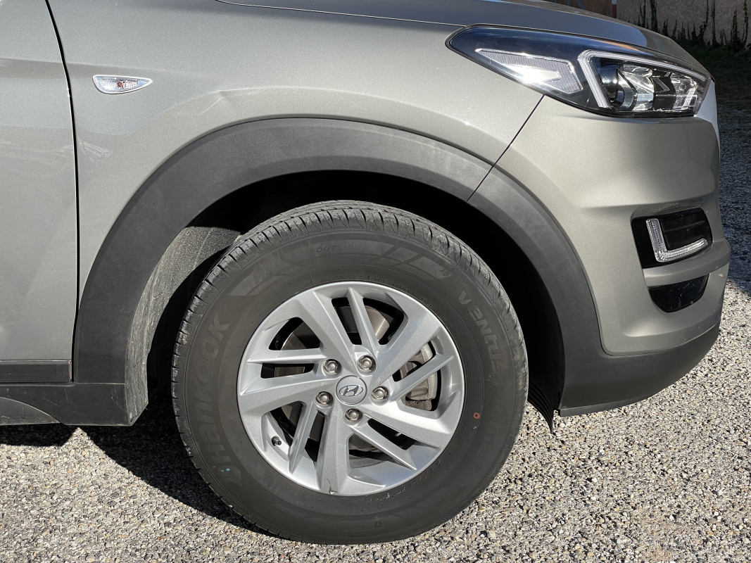 Hyundai Tucson — 19