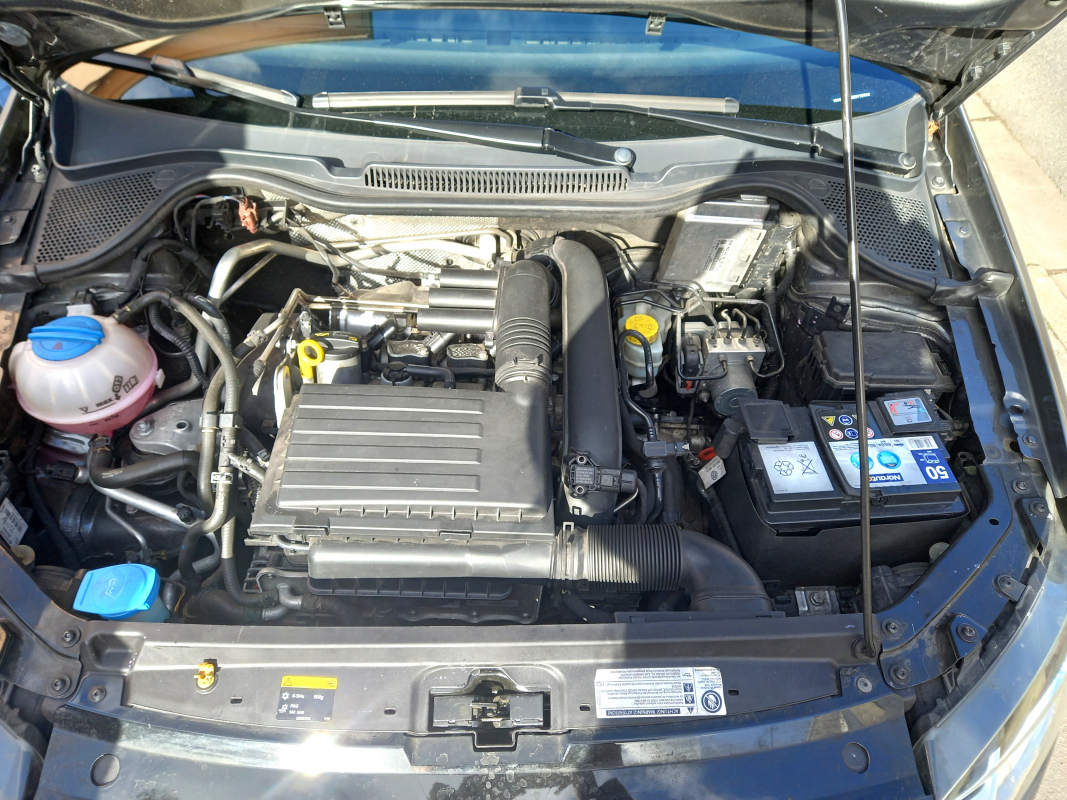 Volkswagen Polo — 22