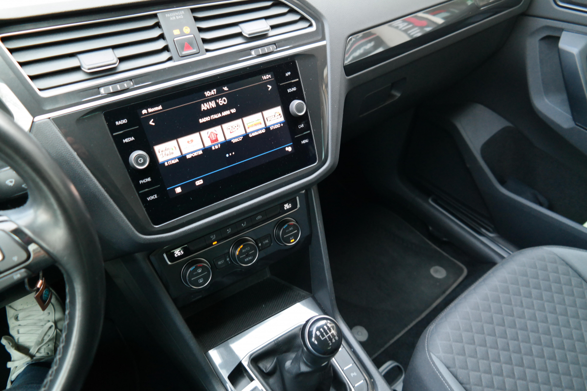 Volkswagen Tiguan — 17
