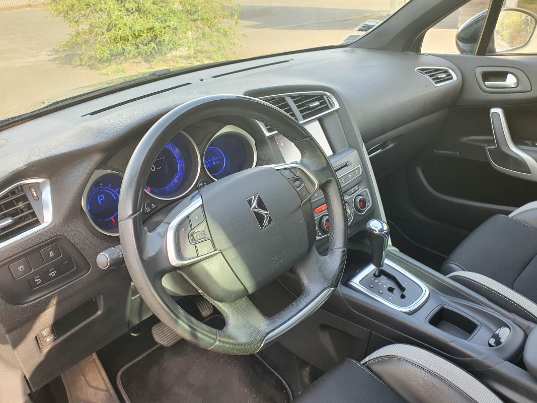 DS DS 4 — 11