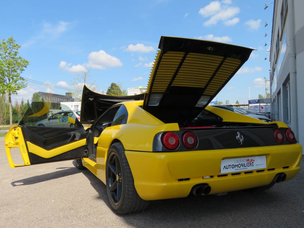 Ferrari 348 — 10