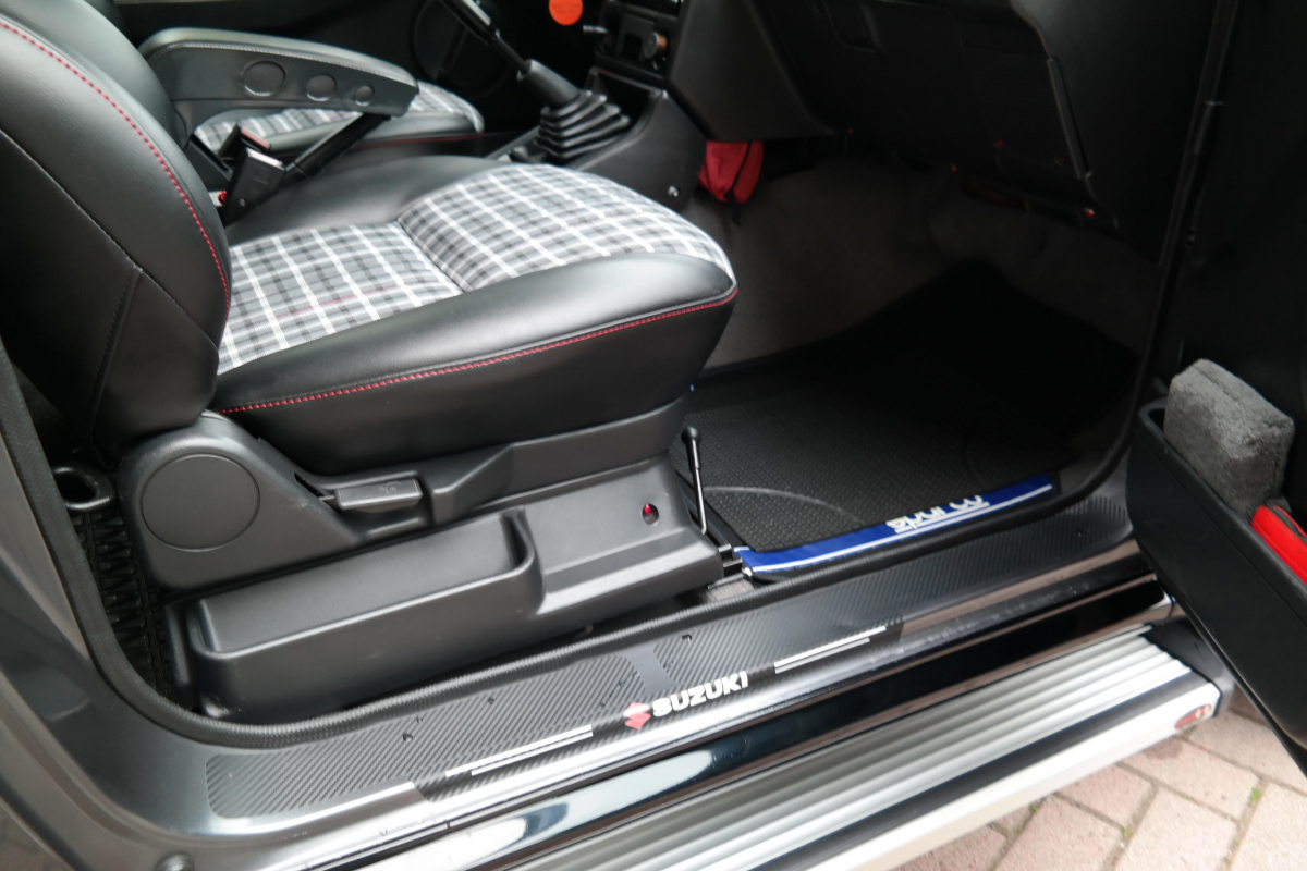 Suzuki Vitara — 26