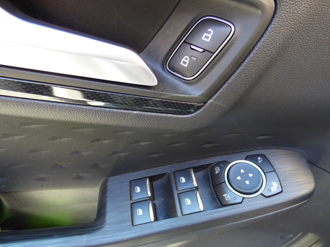 Ford Kuga — 17