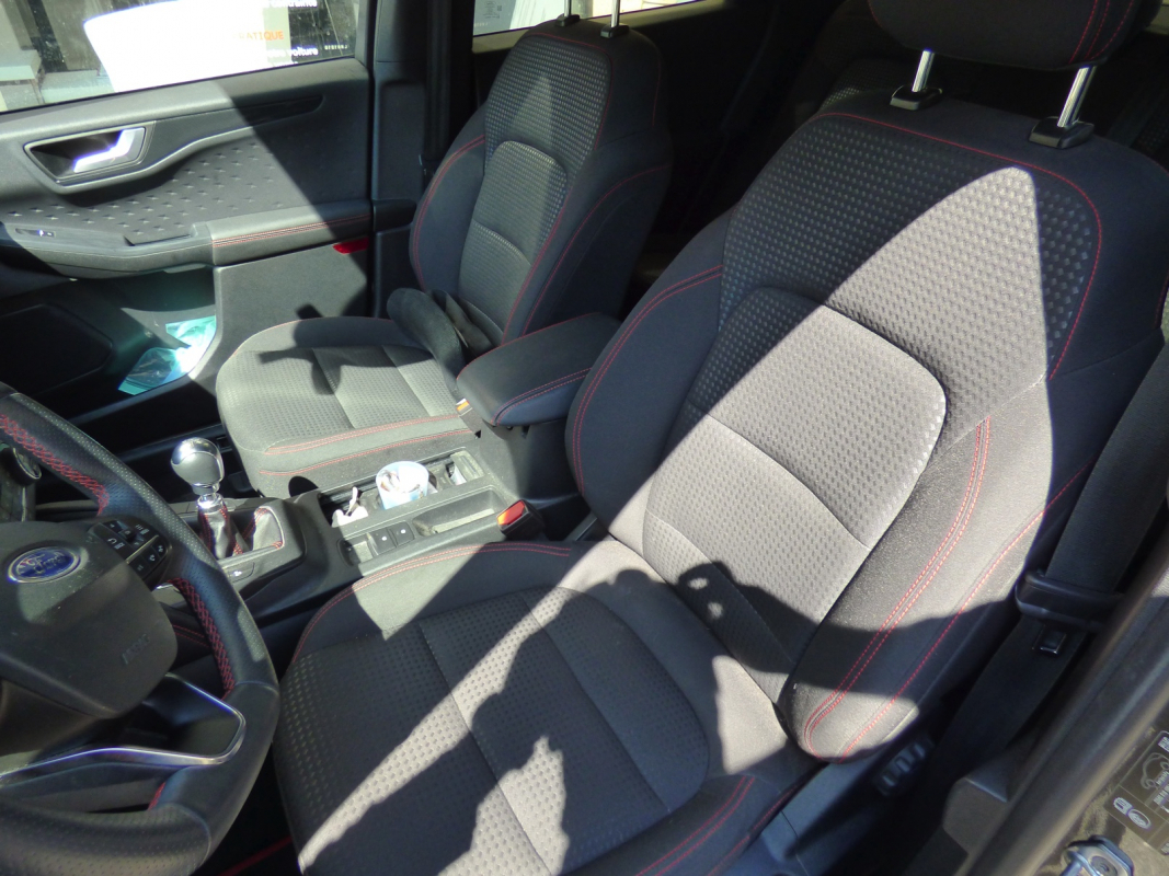 Ford Kuga — 16