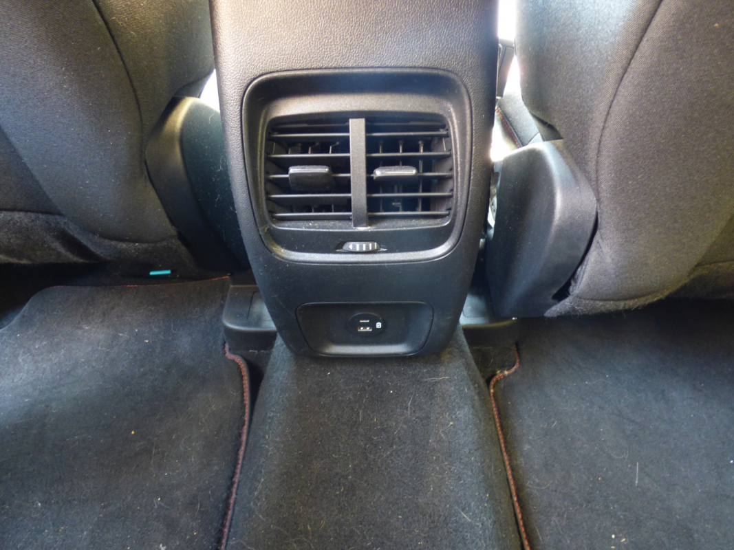 Ford Kuga — 20