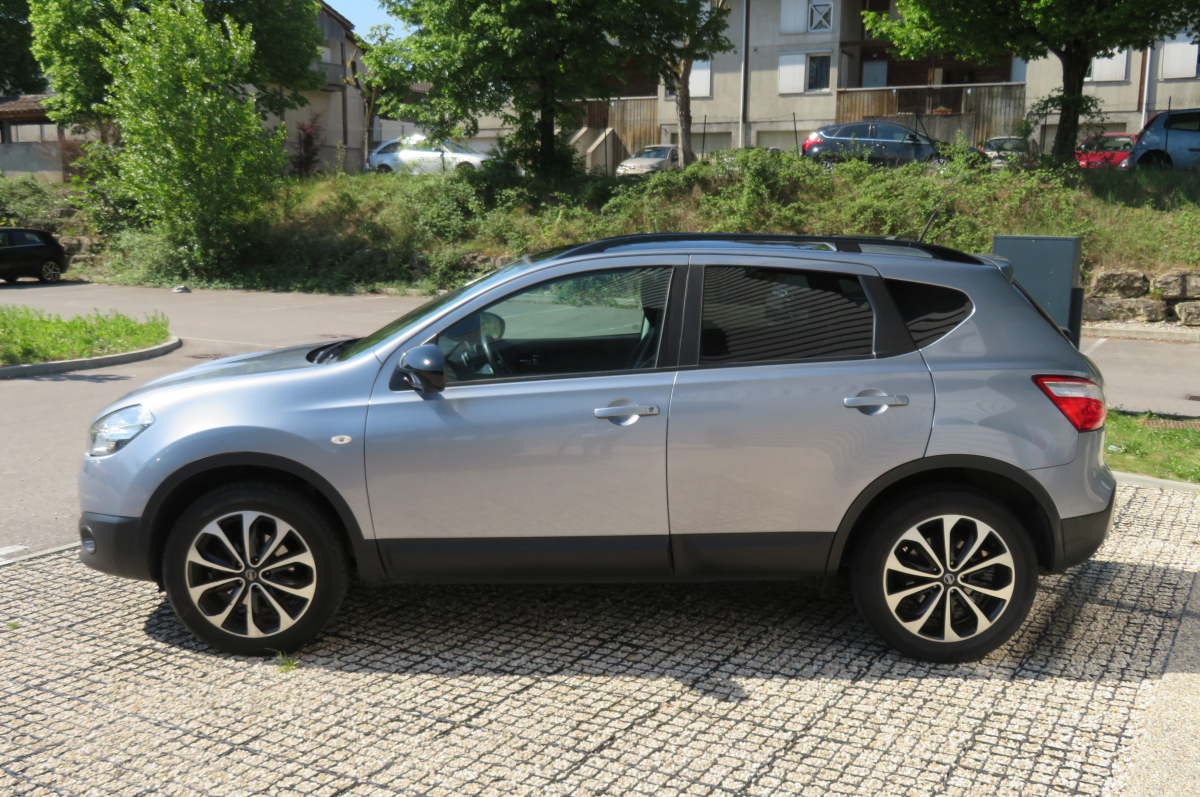 Nissan Qashqai — 4