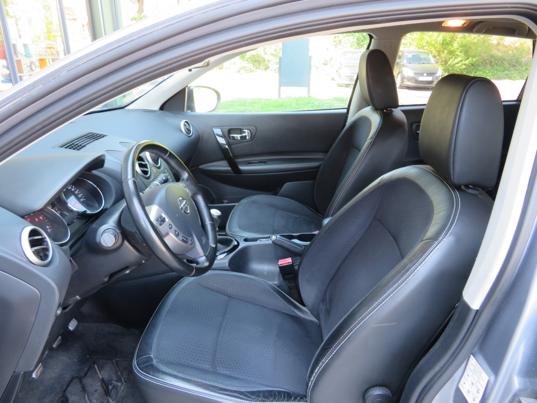 Nissan Qashqai — 10
