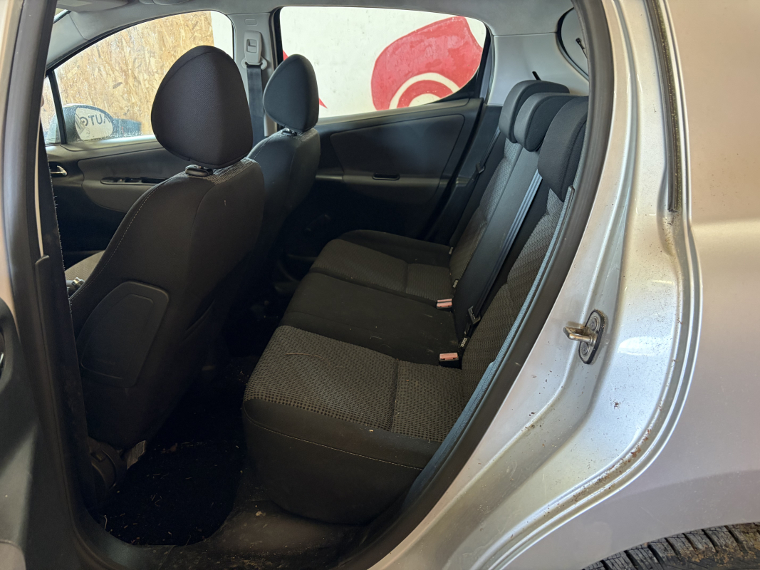 Peugeot 207 — 12