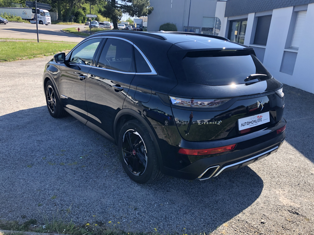 DS DS 7 — 7