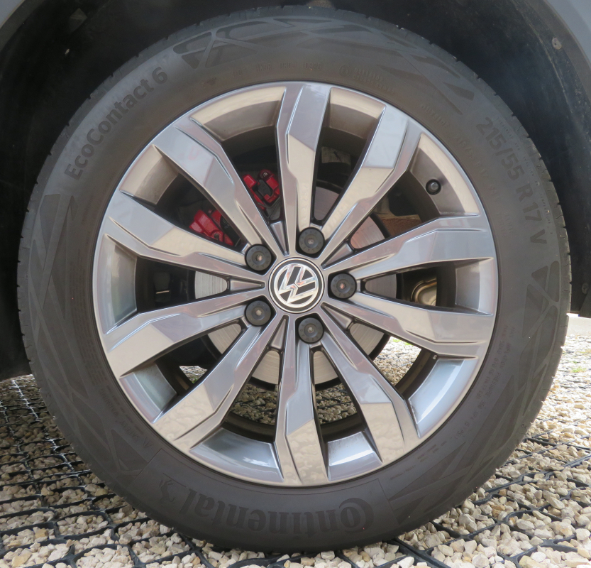 Volkswagen T-roc — 18