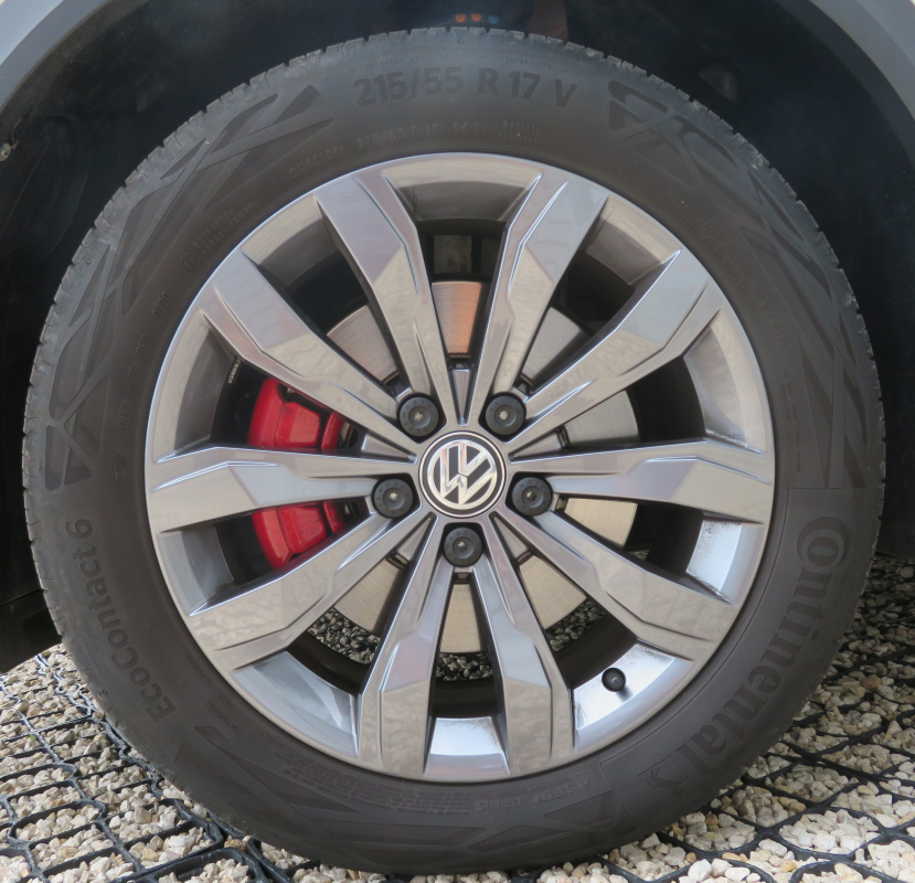 Volkswagen T-roc — 17
