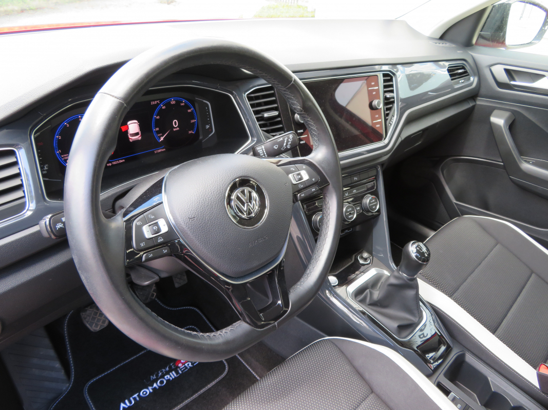 Volkswagen T-roc — 10