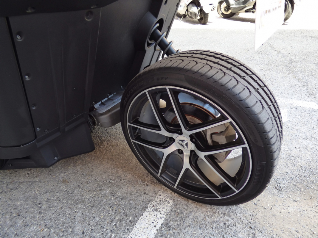 Polaris Slingshot — 33