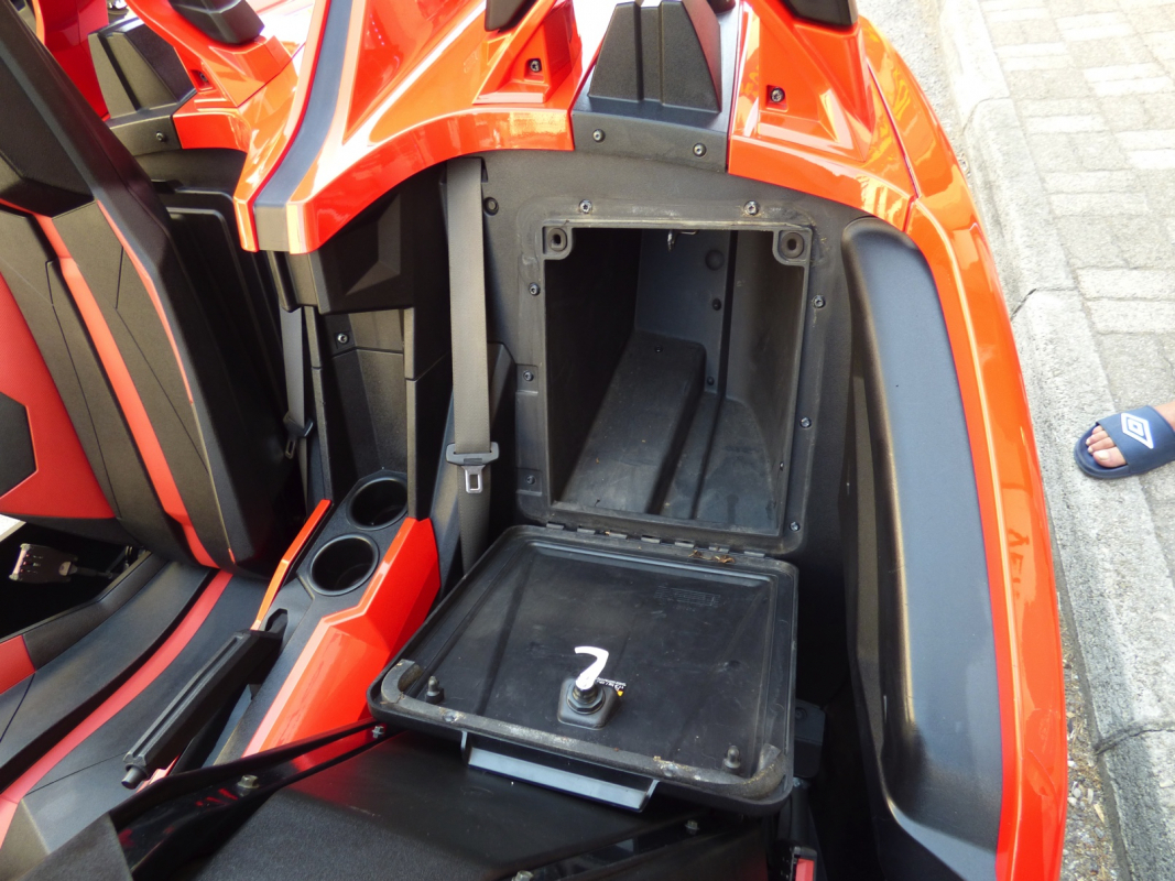 Polaris Slingshot — 20