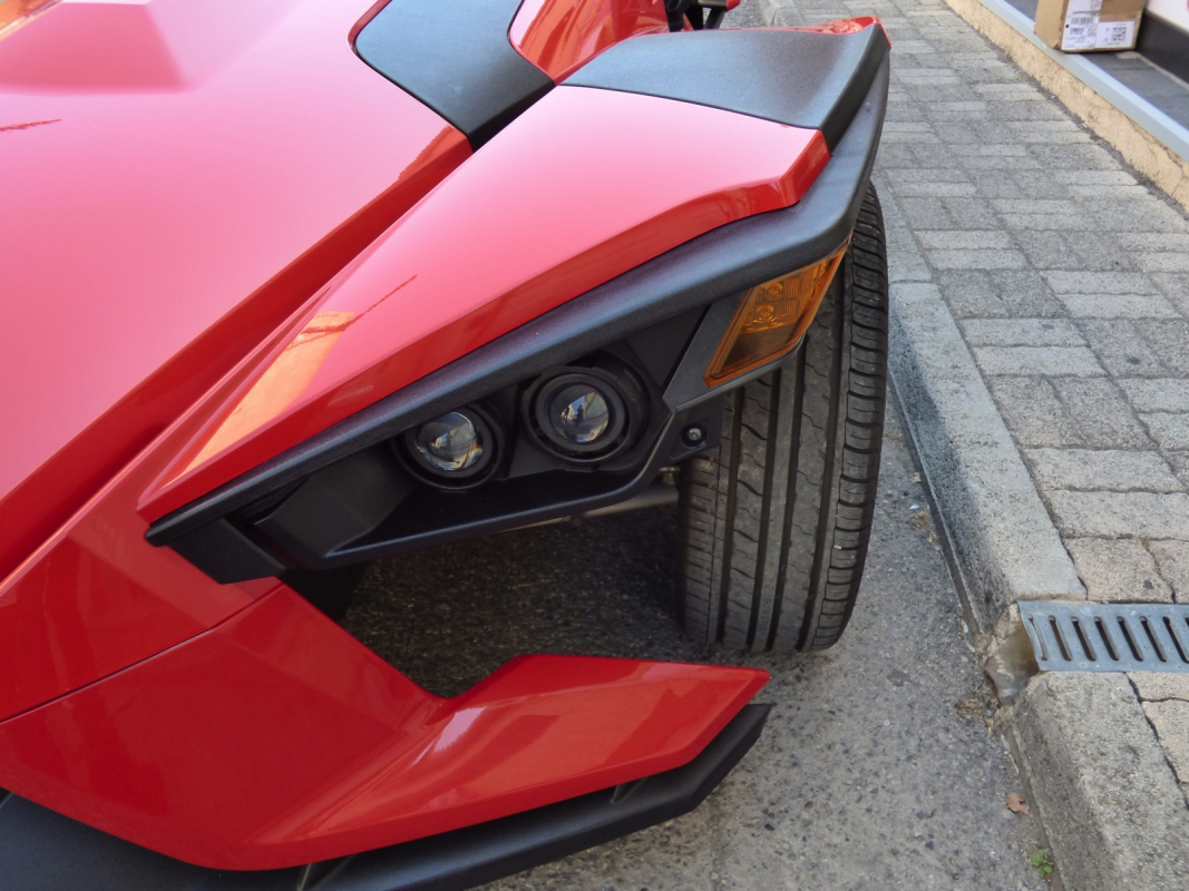 Polaris Slingshot — 25