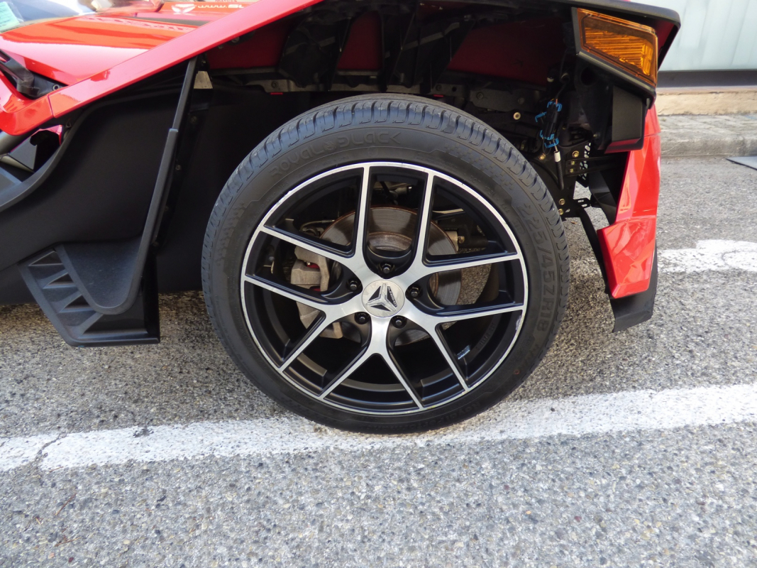 Polaris Slingshot — 34