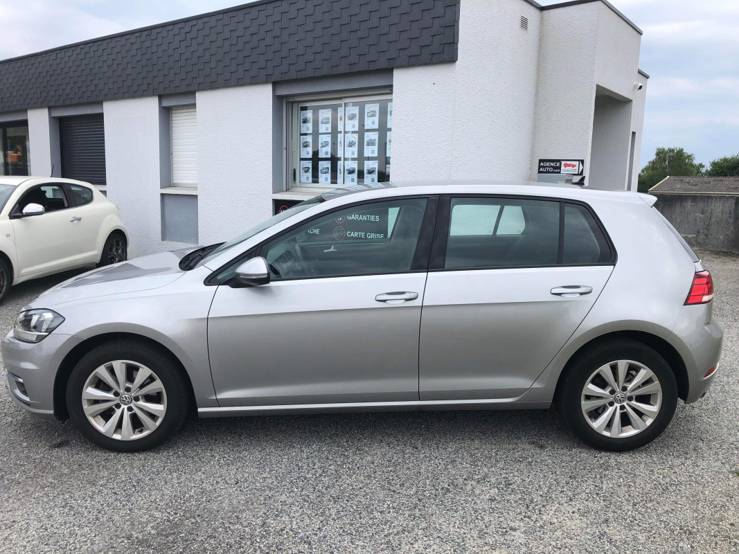 Volkswagen Golf — 8