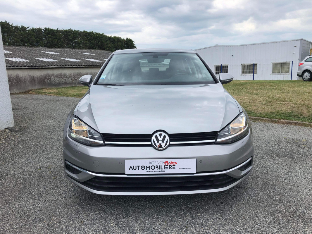 Volkswagen Golf — 2
