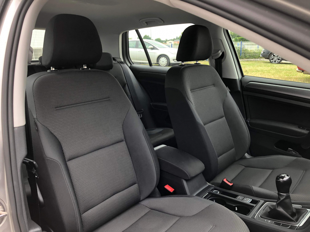 Volkswagen Golf — 15
