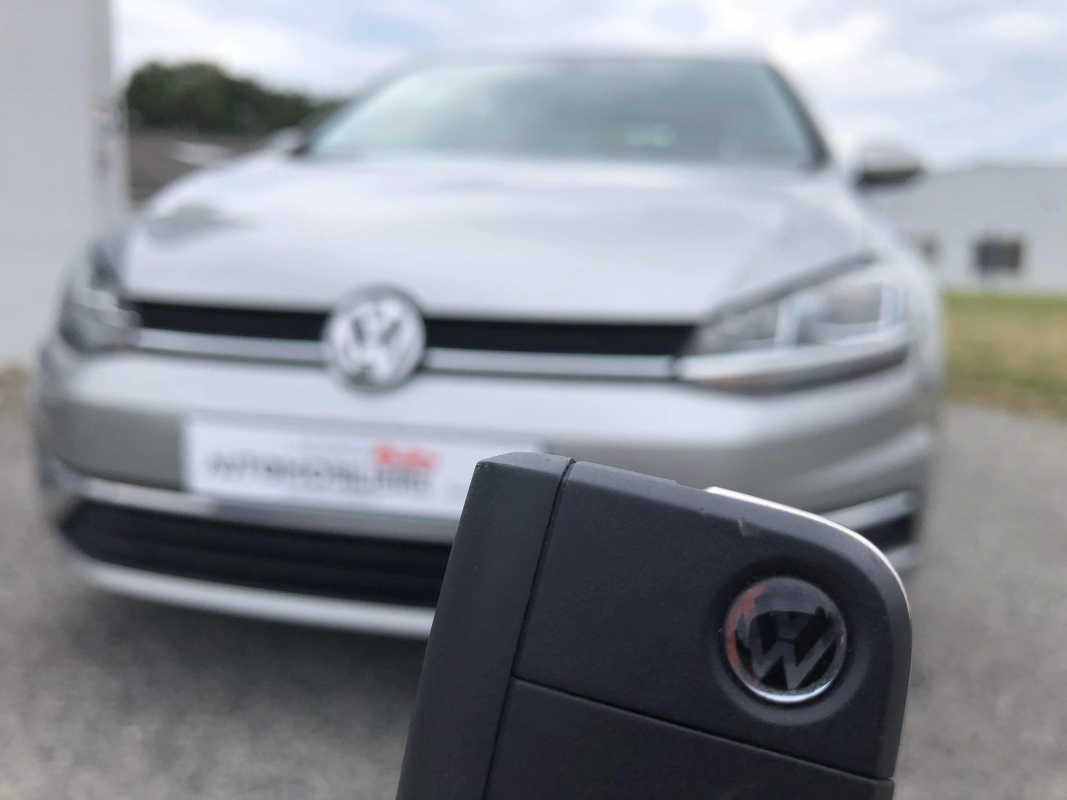 Volkswagen Golf — 23