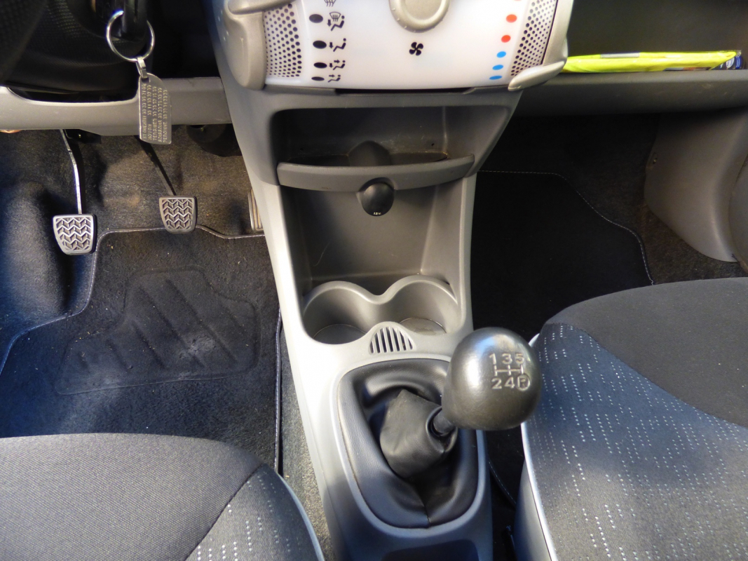 Peugeot 107 — 18