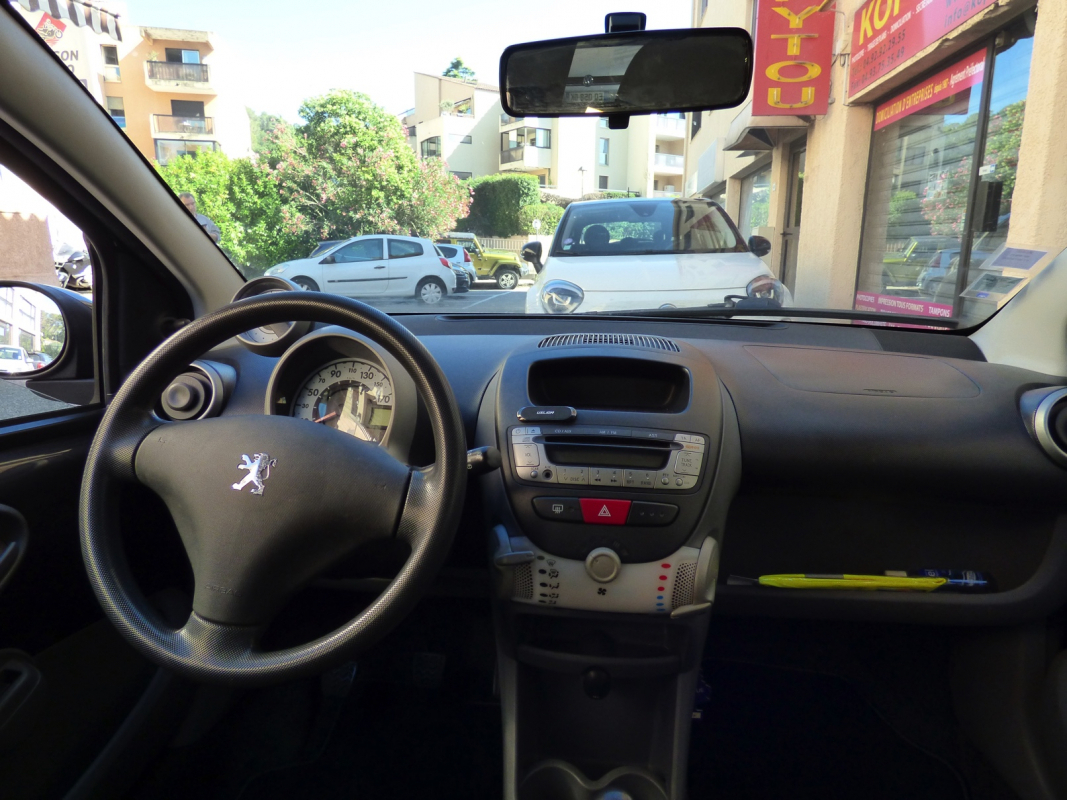 Peugeot 107 — 2