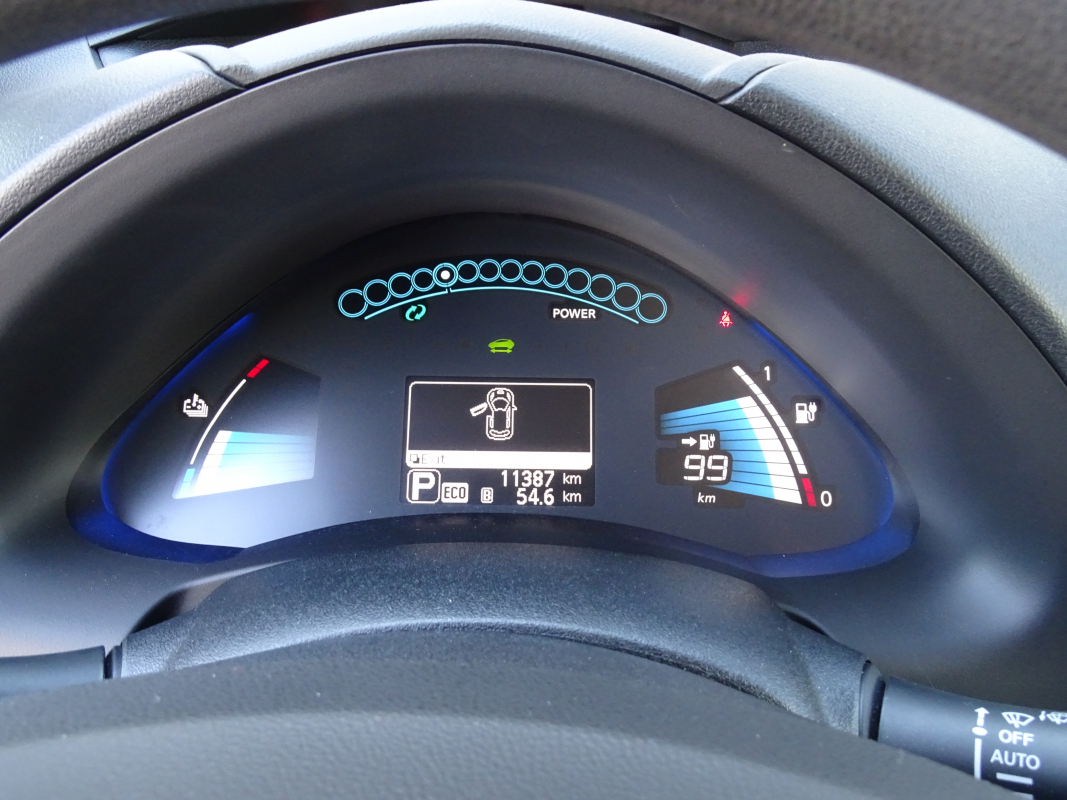 Nissan Leaf — 25