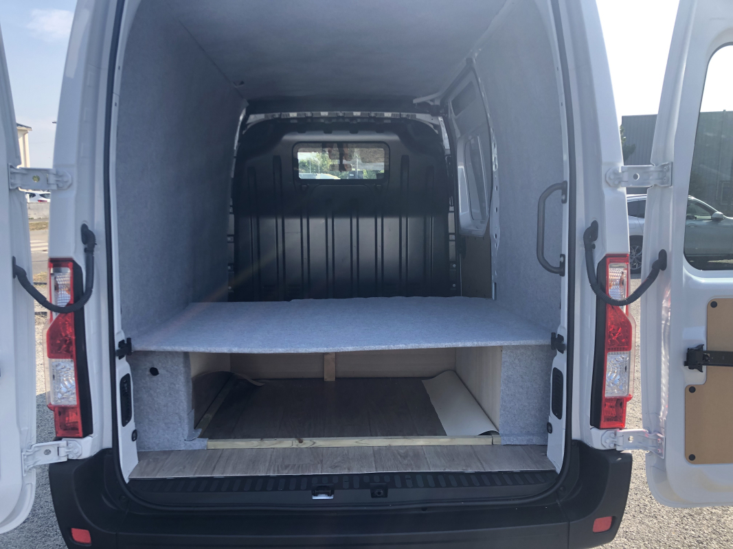 Renault Master — 15