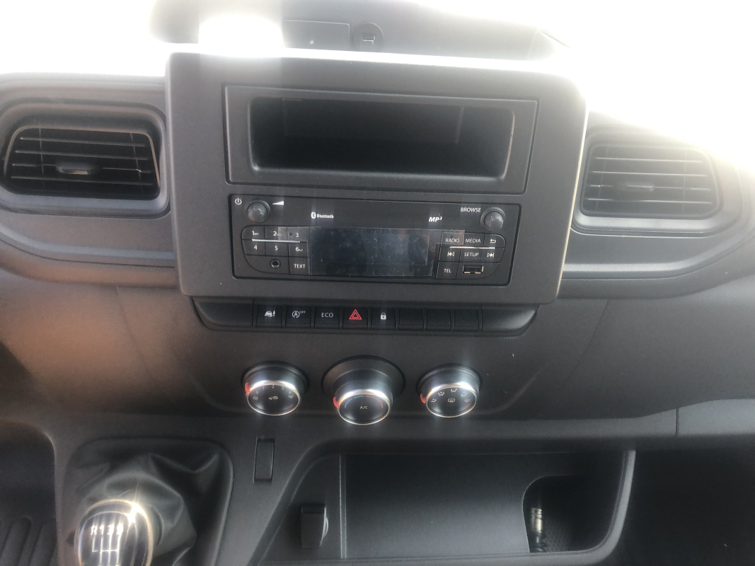 Renault Master — 18