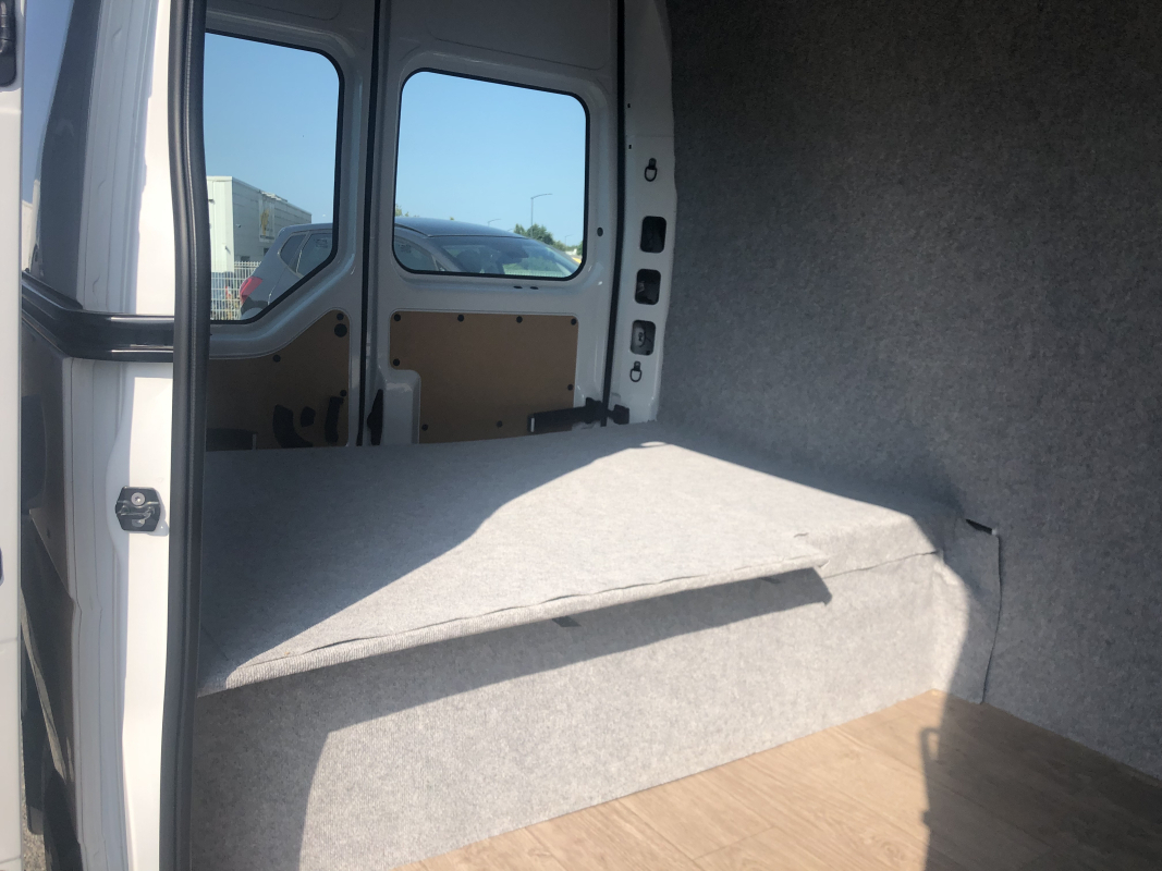 Renault Master — 19