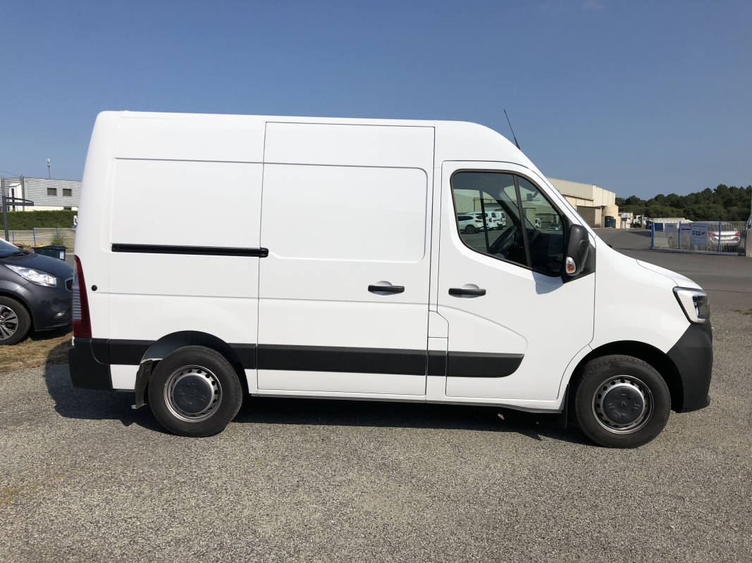 Renault Master — 4