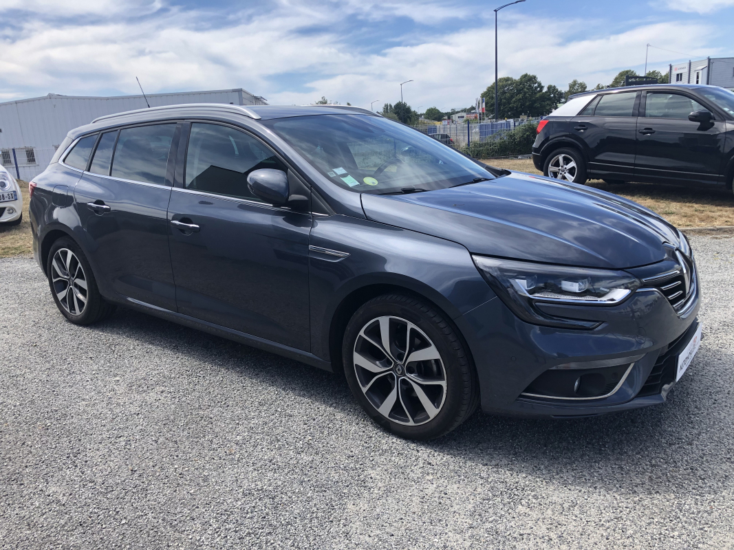 Renault Megane — 3