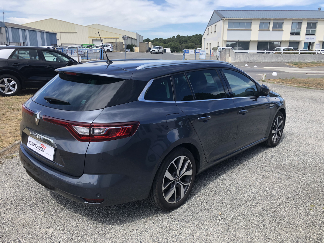 Renault Megane — 5